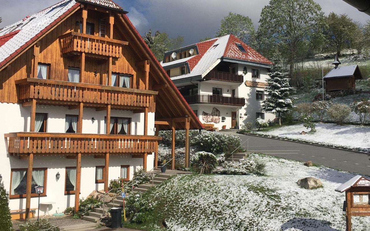 Schwarzwald-Hotel Kraeutle Feldberg  Kültér fotó